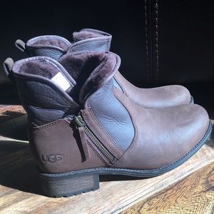 Ugg Round Toe Wool Boots